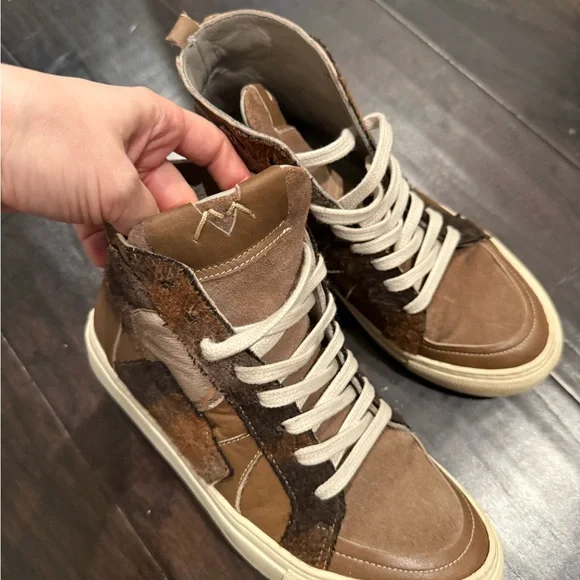 Modern Vintage Brown and Tan Athletic Shoes - Picture 3 of 6